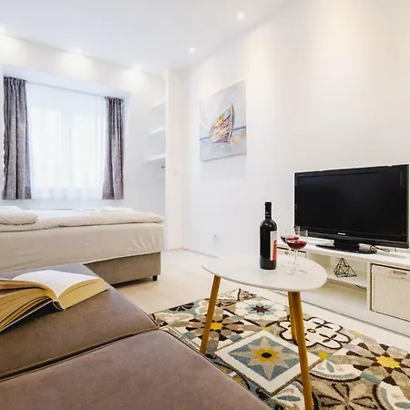 Hana Lux 아파트 *