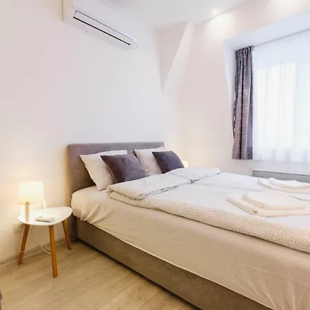 Hana Lux Belgrade