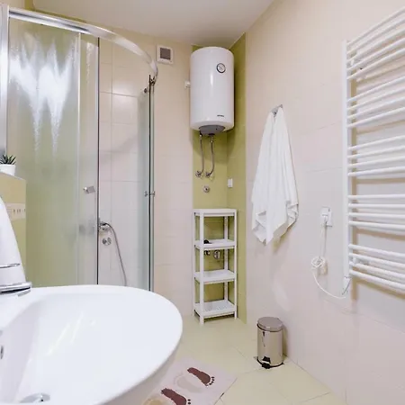 Hana Lux * 贝尔格莱德